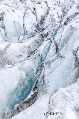 Crevasse on Svinafellsjokull