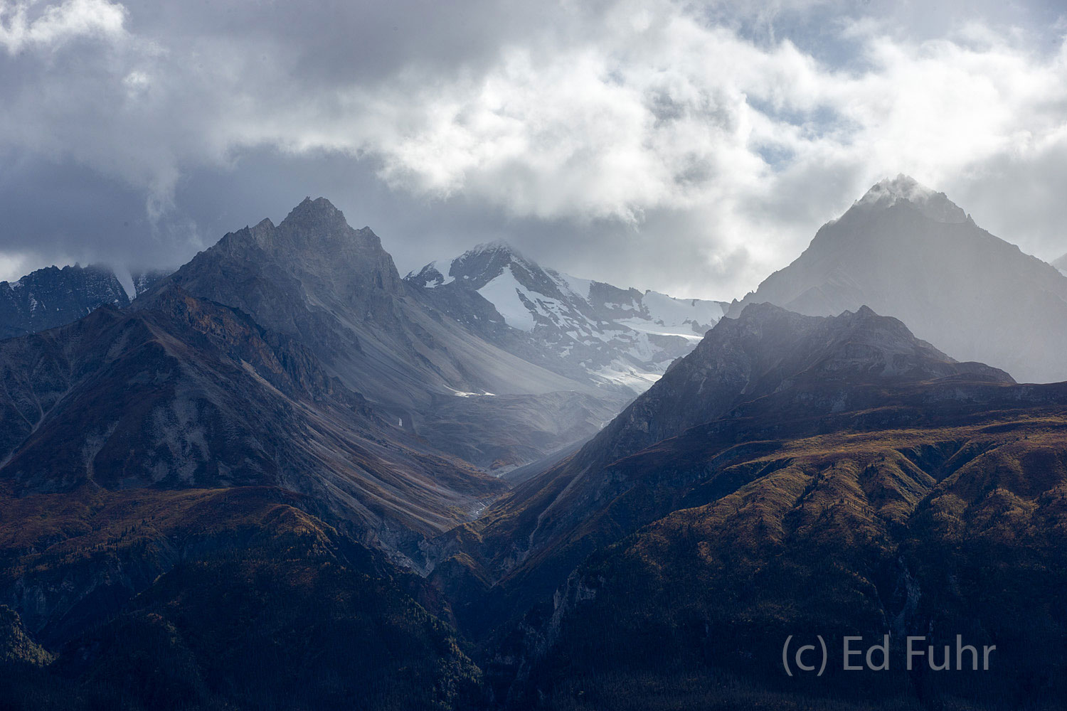 Baldy Mountain and the Chugach Mountain range rise high above us on the Chitina River.